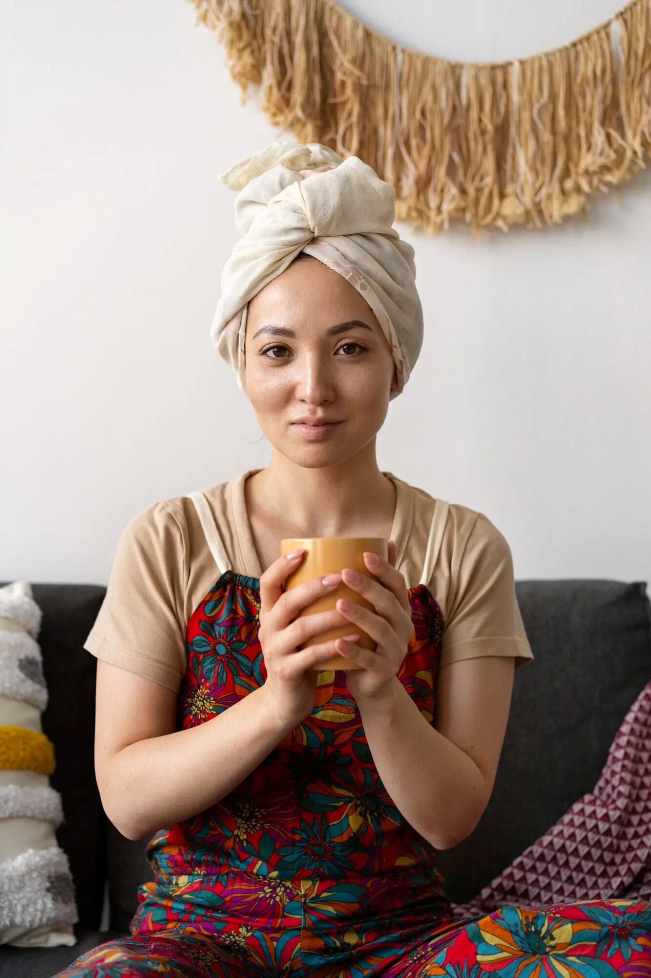 Lebensstil von Menschen, die in Boho-Interieurs wohnen.